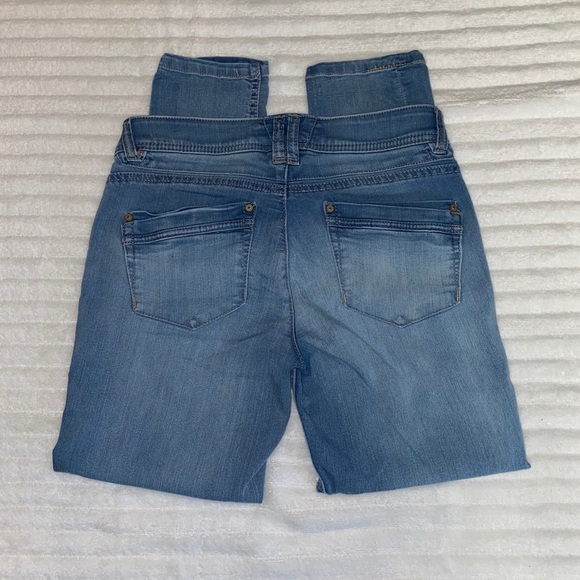 Skinny Jeans by Democracy💙 - Picture 3 of 5